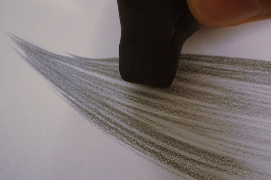 how to use a kneaded eraser on hair
